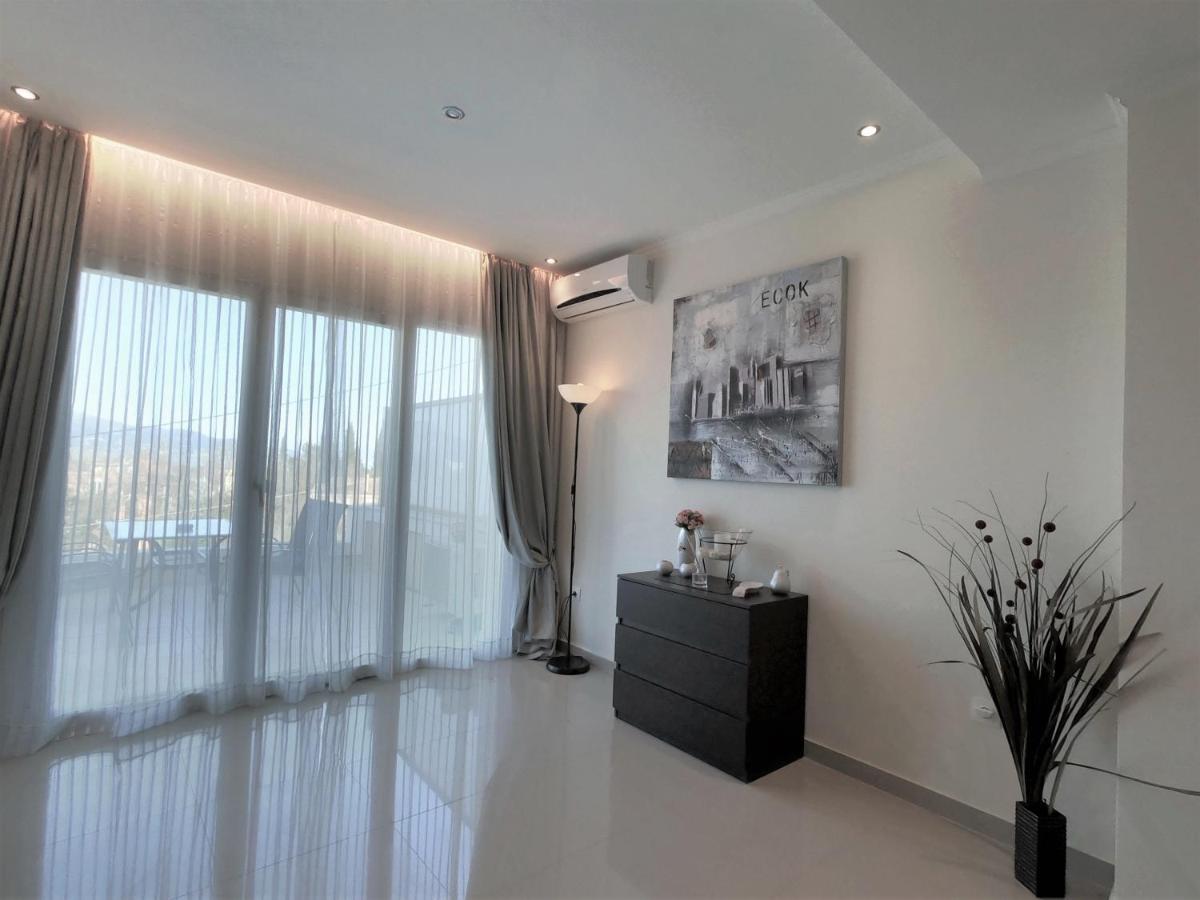Sunshine Home 1 With Sea View Alepú Kültér fotó